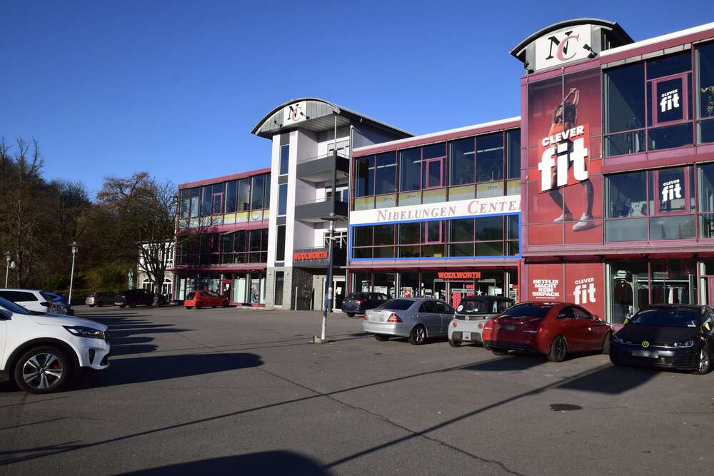 Thumbnail-Büro in Mörlenbach 2.700,00 € 360 m²