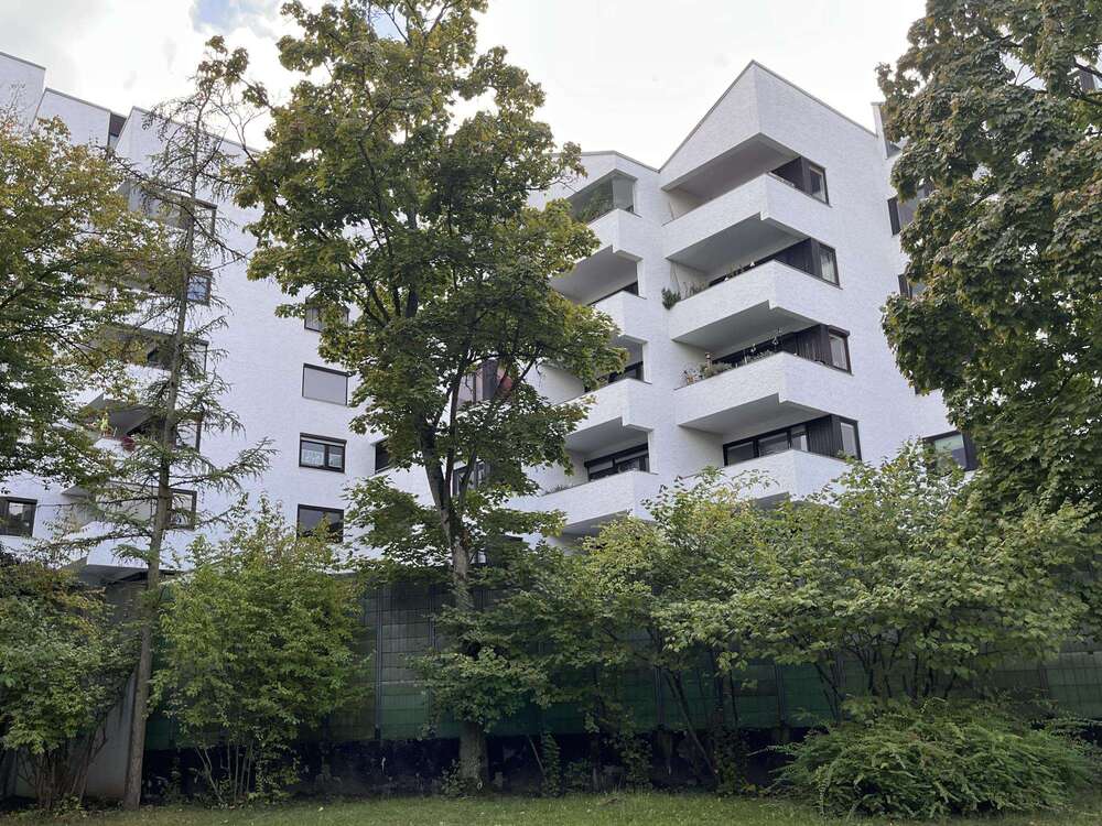 Thumbnail-Wohnung zum Kaufen in Regensburg 135.000,00 € 47 m²