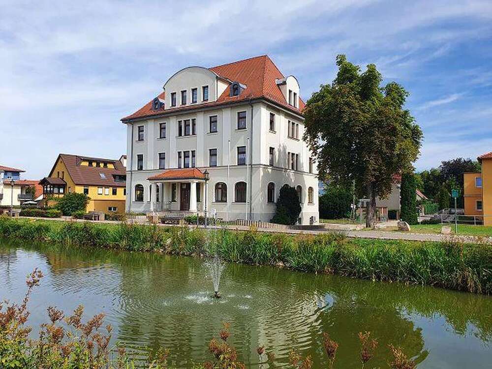 Thumbnail-Büro in Neustadt an der Orla 900,00 € 157 m²