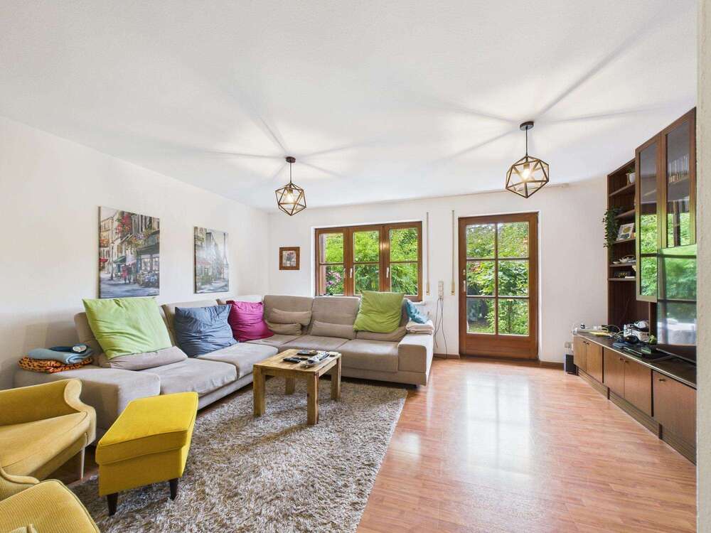 Thumbnail-Haus zum Kaufen in München 989.000,00 € 147 m²