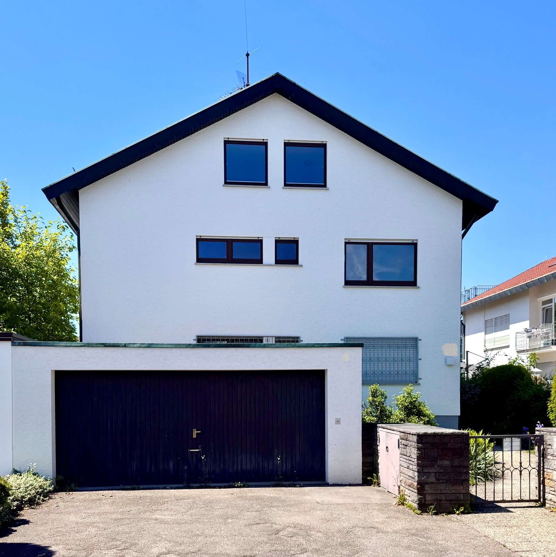 Thumbnail-Haus zum Kaufen in Stuttgart 1.150.000,00 € 228 m²