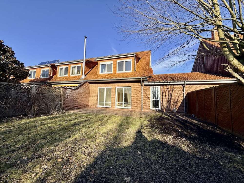Thumbnail-Haus zum Kaufen in Neustadt am Rübenberge 399.000,00 € 144 m²