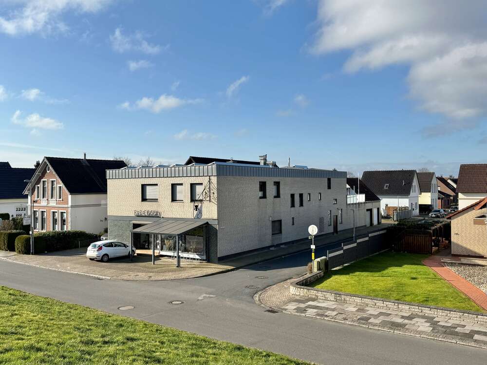 Thumbnail-Haus zum Kaufen in Brake 385.000,00 € 237 m²