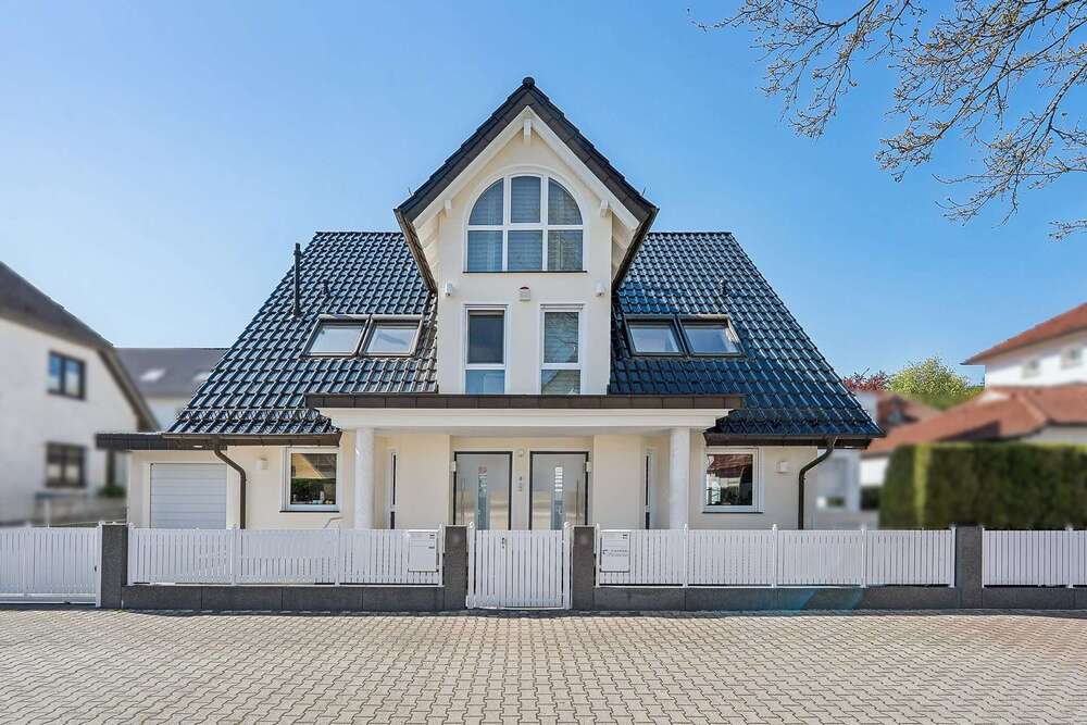Thumbnail-Haus zum Kaufen in Oberursel (Taunus) 1.640.000,00 € 264 m²