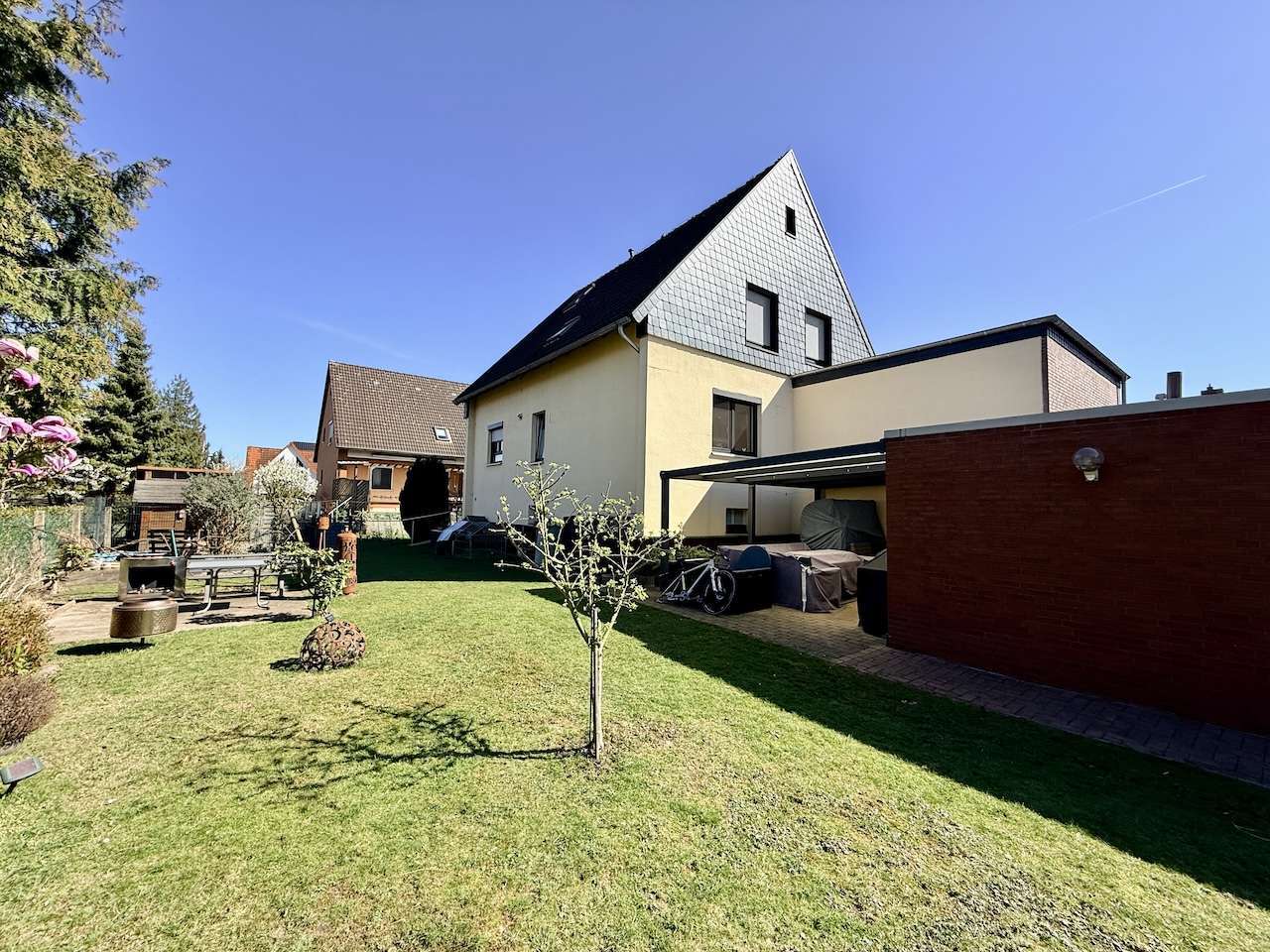 Thumbnail-Haus zum Kaufen in Neustadt am Rübenberge 449.000,00 € 160 m²