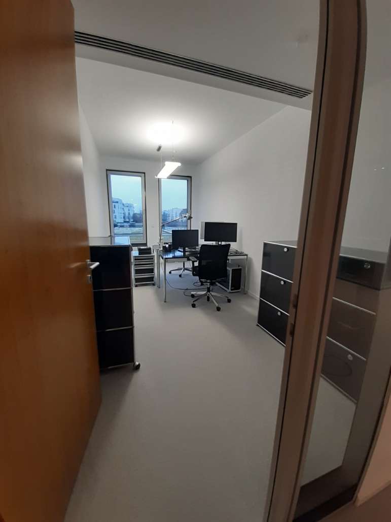 Thumbnail-Büro in Frankfurt am Main 350,00 € 4 m²