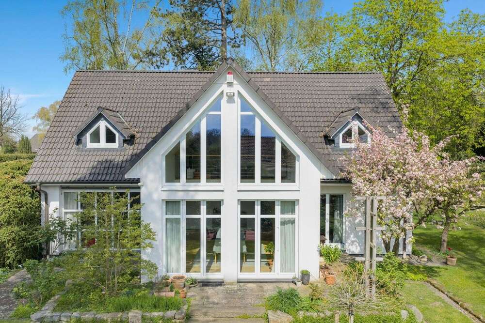 Thumbnail-Haus zum Kaufen in Hannover - Isernhagen-Süd 1.100.000,00 € 170 m²