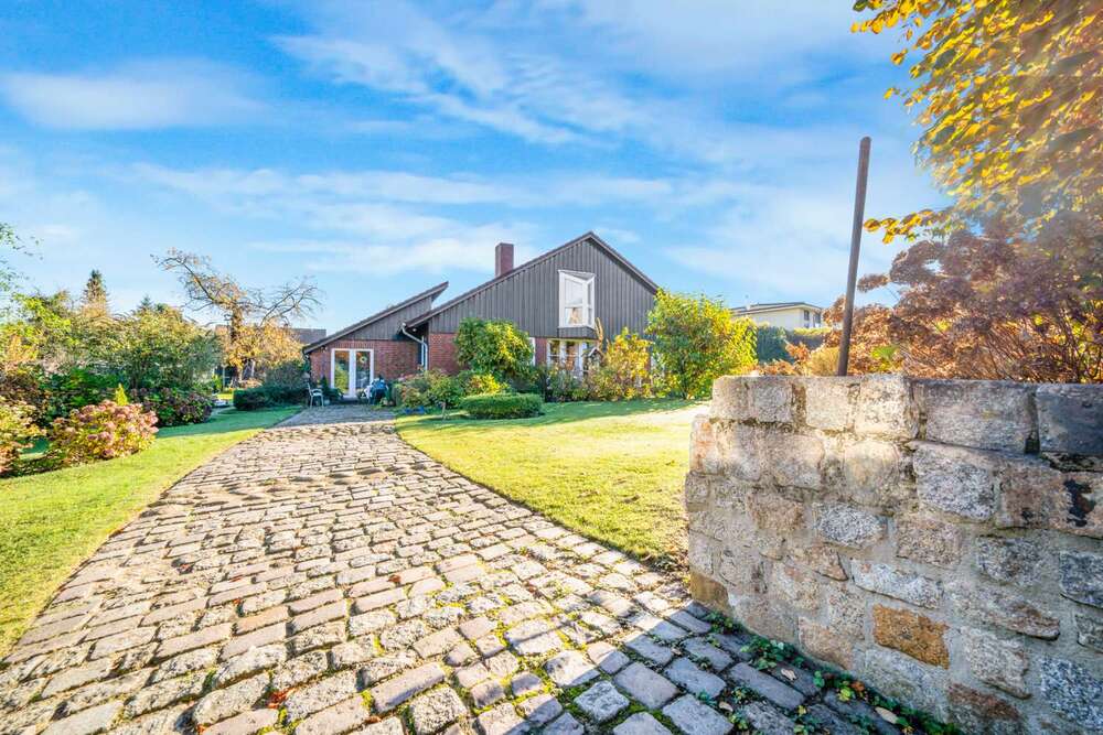 Thumbnail-Haus zum Kaufen in Seevetal-Hittfeld 965.000,00 € 175.54 m²