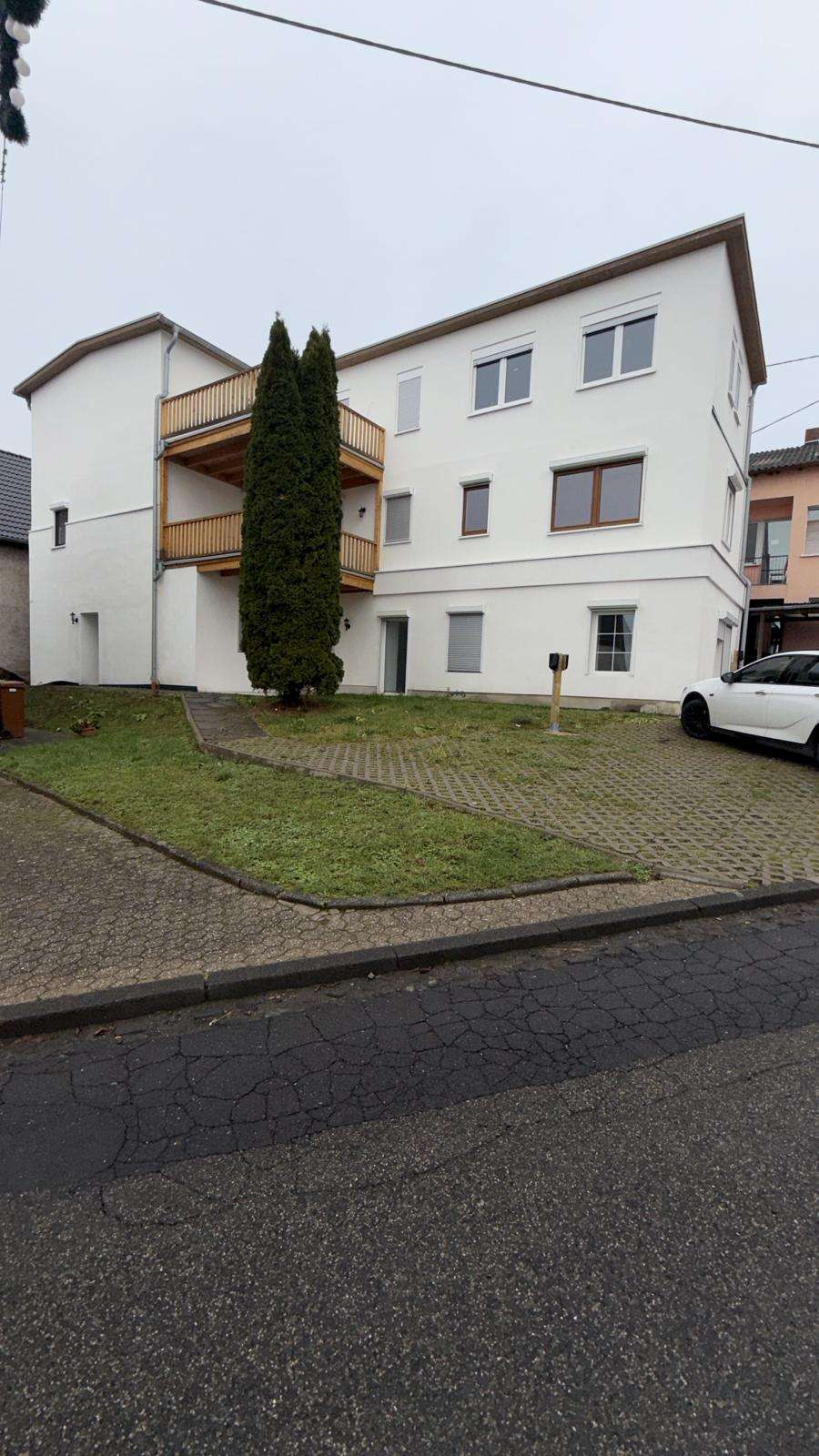 Thumbnail-Wohnung zum Mieten in Neuwied 900,00 € 90 m²