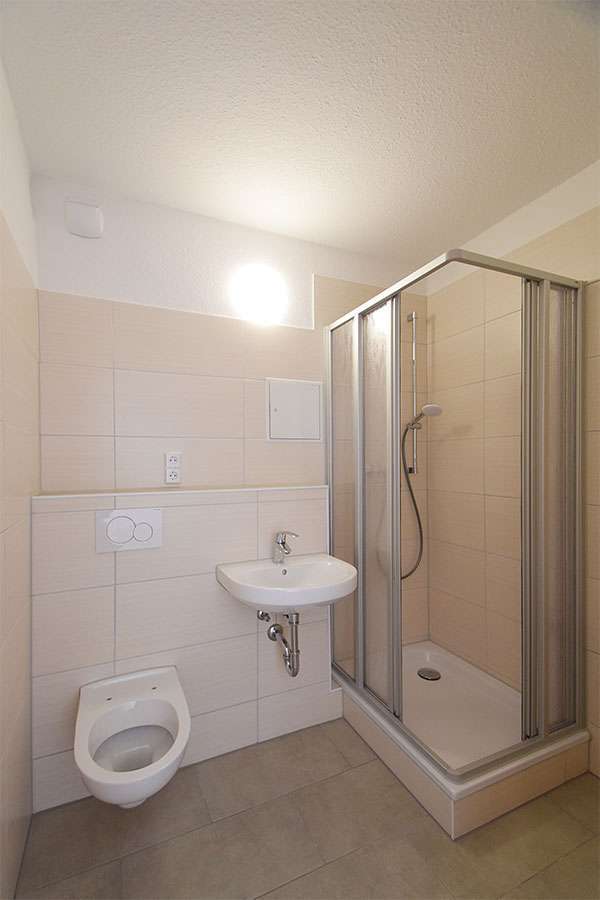 Thumbnail-Wohnung zum Mieten in Halle (Saale) 453,89 € 70.37 m²