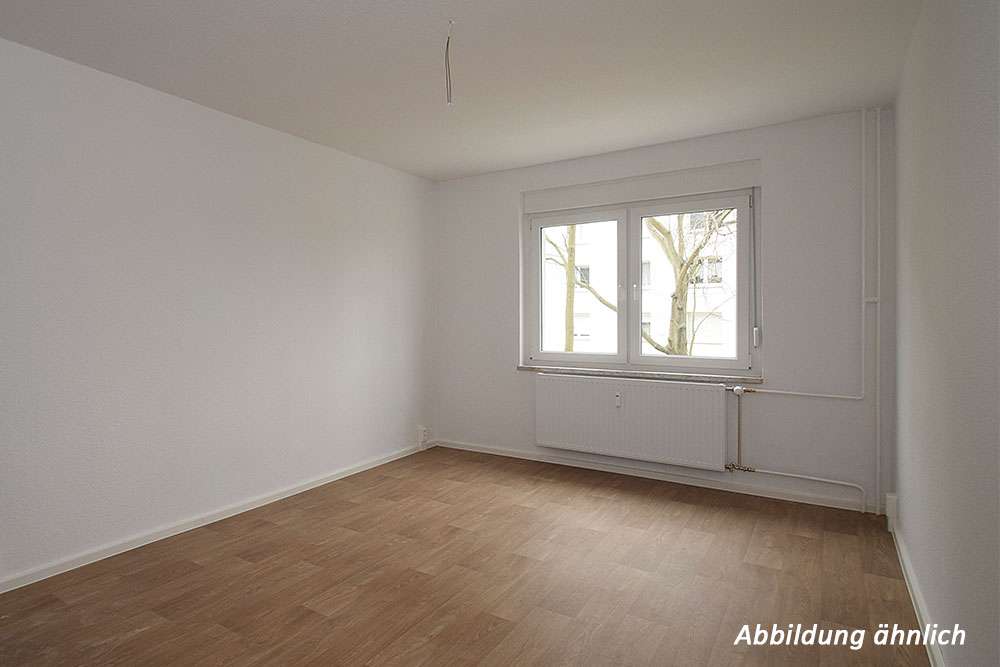 Thumbnail-Wohnung zum Mieten in Halle (Saale) 227,65 € 24.21 m²