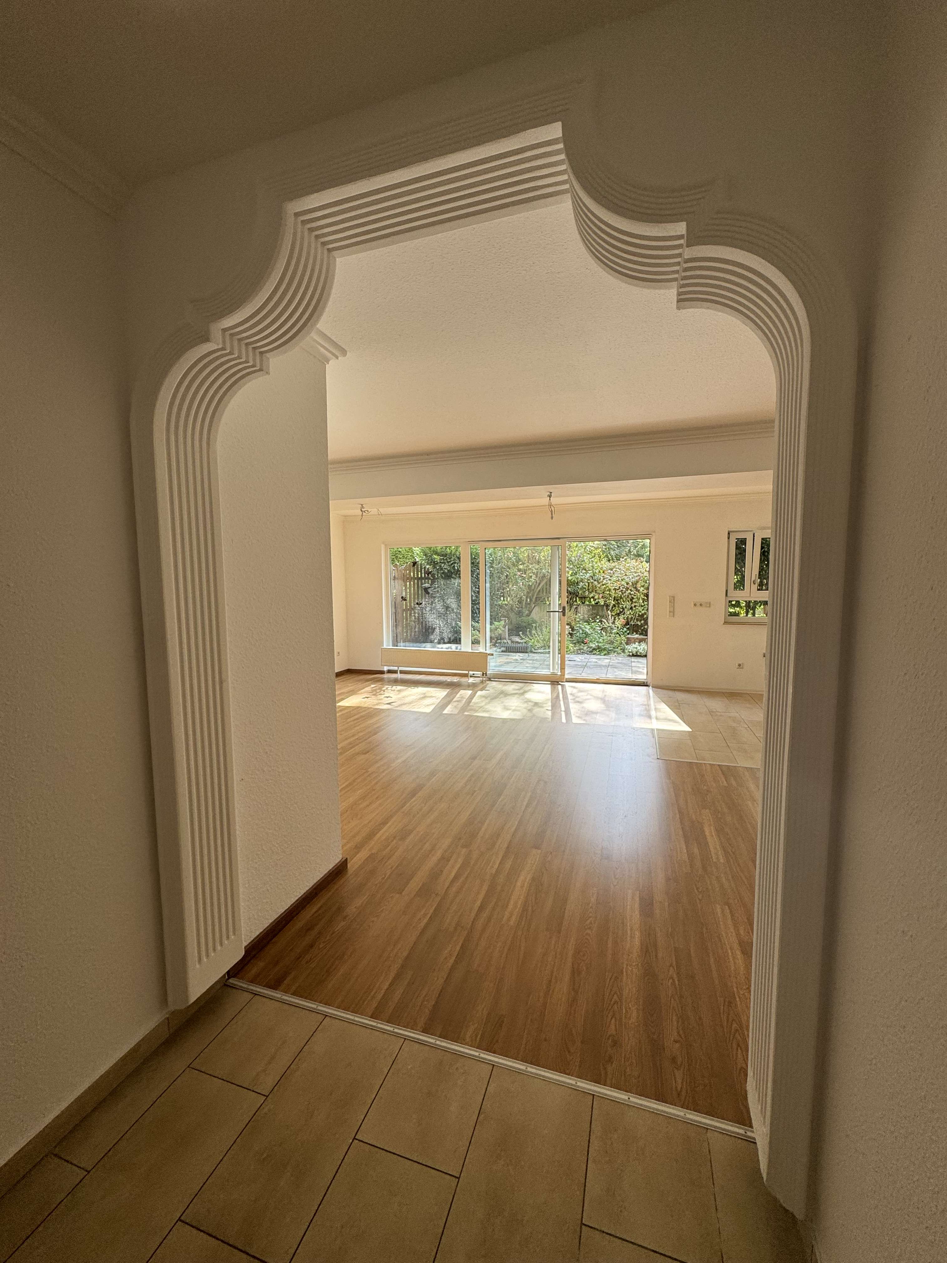 Thumbnail-Wohnung zum Mieten in Ludwigshafen 990,00 € 109.55 m²