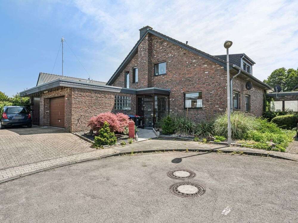 Thumbnail-Haus zum Kaufen in Aachen 699.000,00 € 170.7 m²