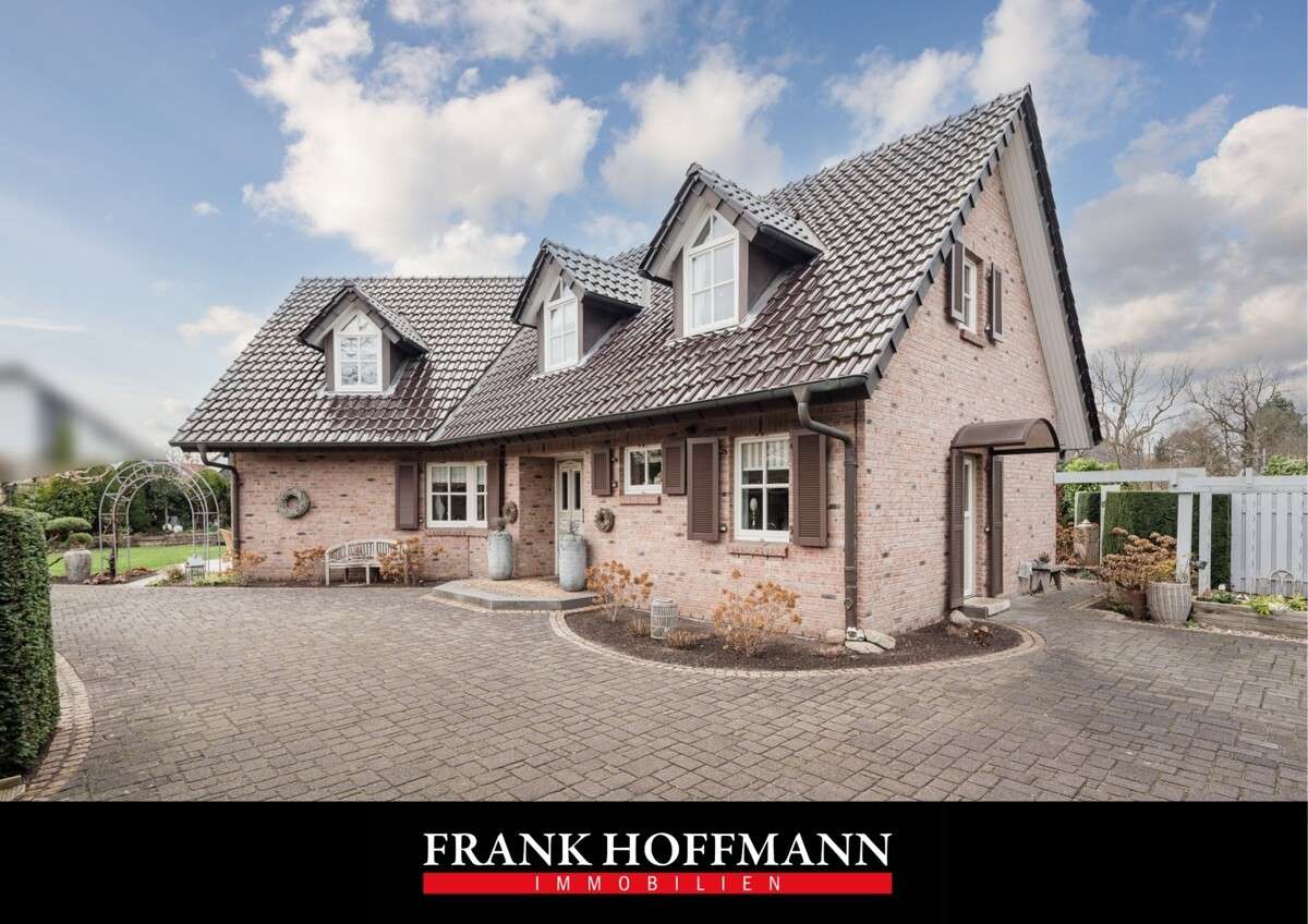 Thumbnail-Haus zum Kaufen in Rellingen 1.399.000,00 € 243.13 m²