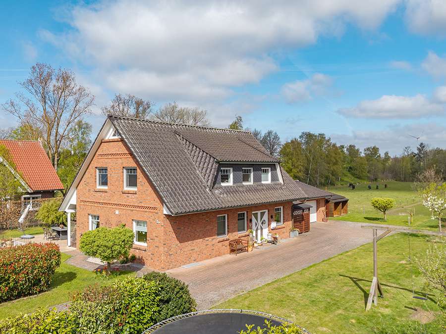 Thumbnail-Haus zum Kaufen in Wulfsen 949.000,00 € 219 m²