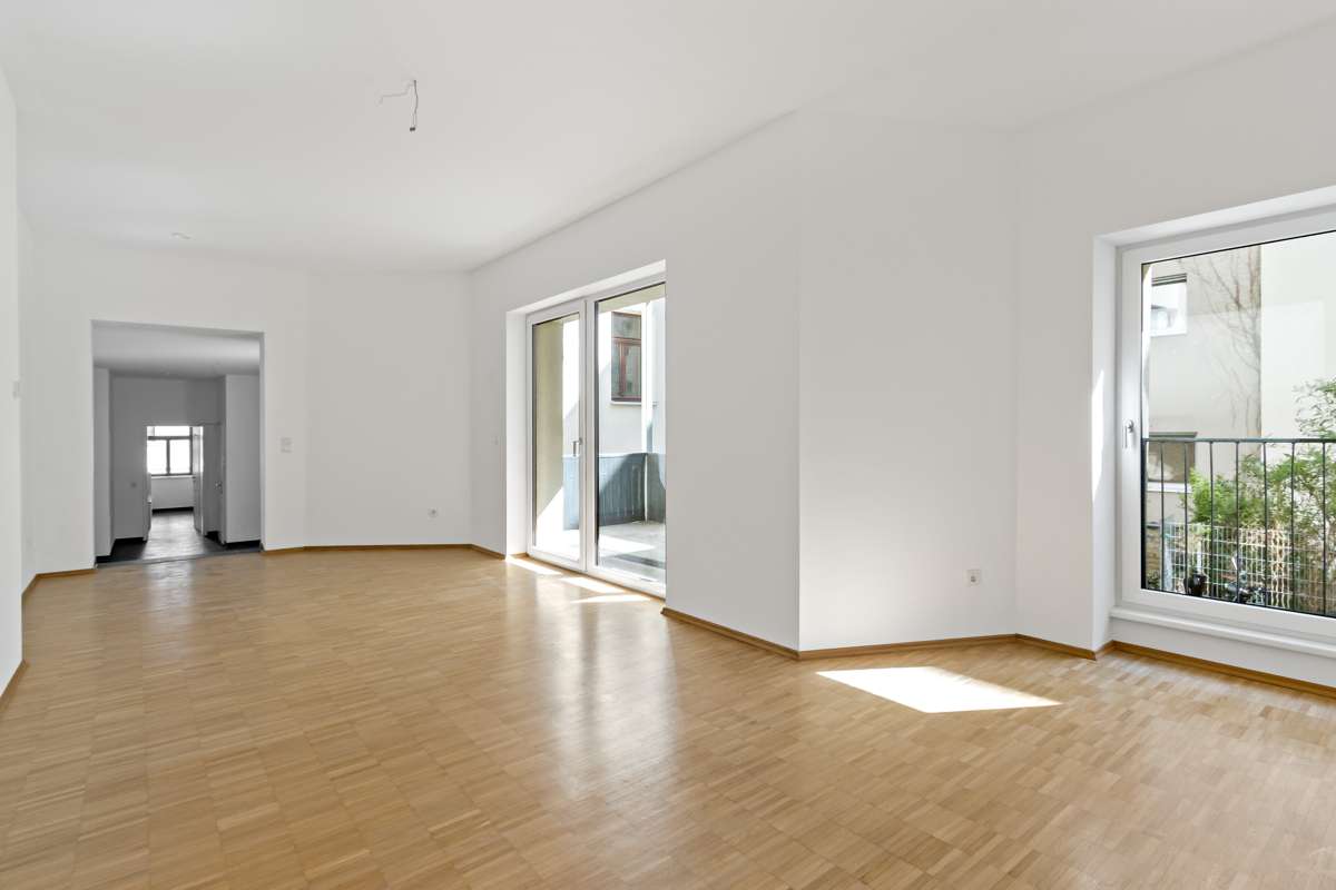 Thumbnail-Wohnung zum Mieten in Halle 895,00 € 94 m²