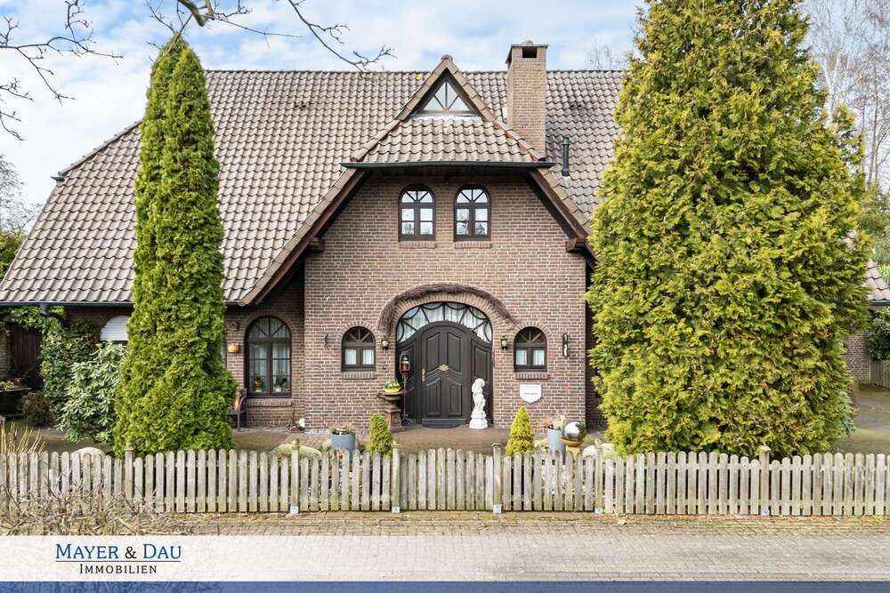 Thumbnail-Haus zum Kaufen in Bad Zwischenahn 649.000,00 € 249.68 m²