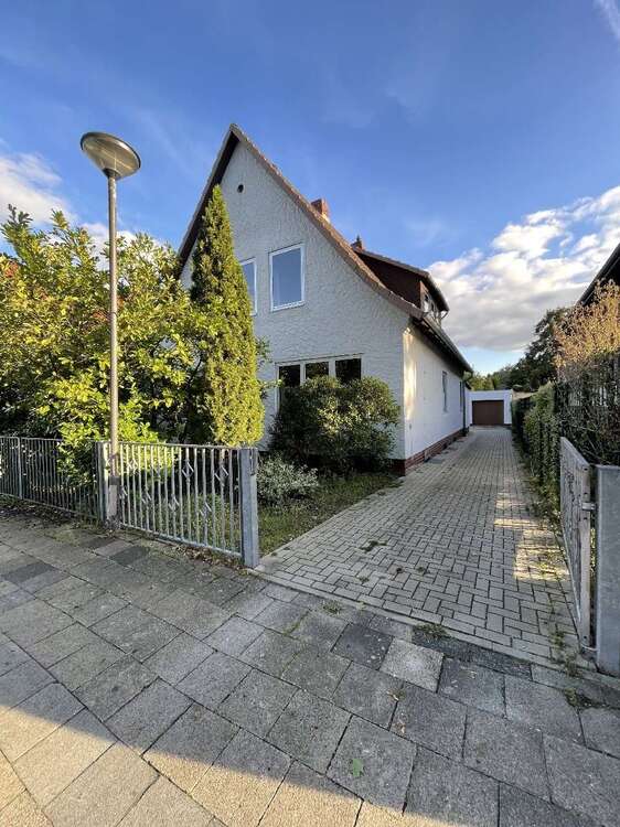 Thumbnail-Haus zum Kaufen in Celle 225.000,00 € 155 m²