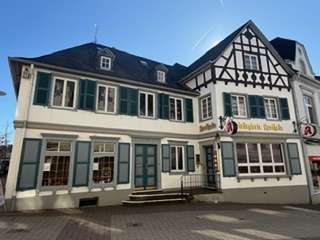 Thumbnail-Haus zum Kaufen in Altenkirchen (Westerwald) 429.880,00 € 245 m²