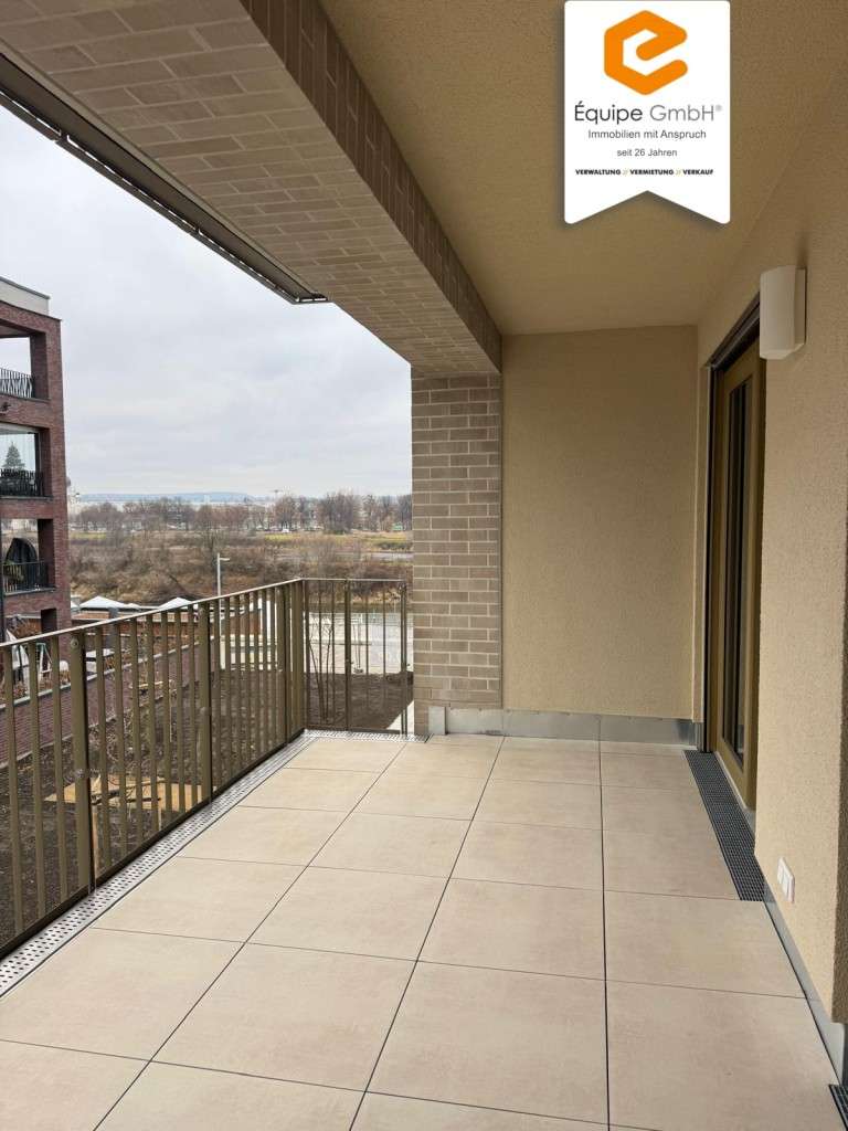 Thumbnail-Wohnung zum Mieten in Dresden 2.015,00 € 106 m²