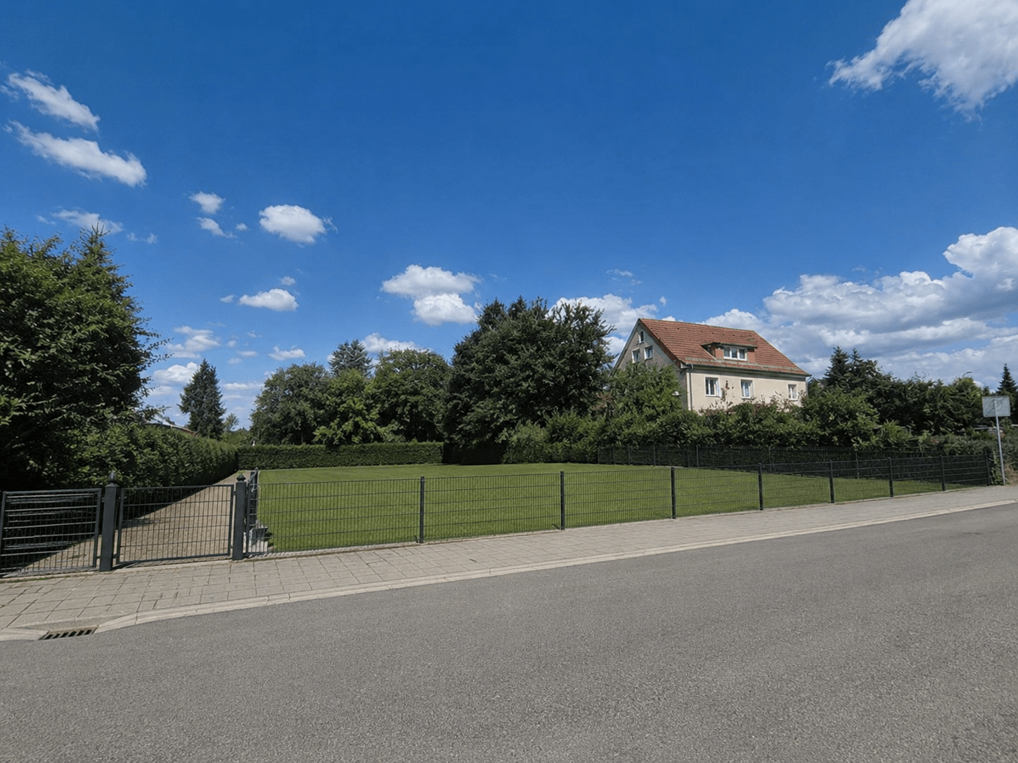 Thumbnail-Grundstück zu verkaufen in Berlin 303.000,00 € 798 m²