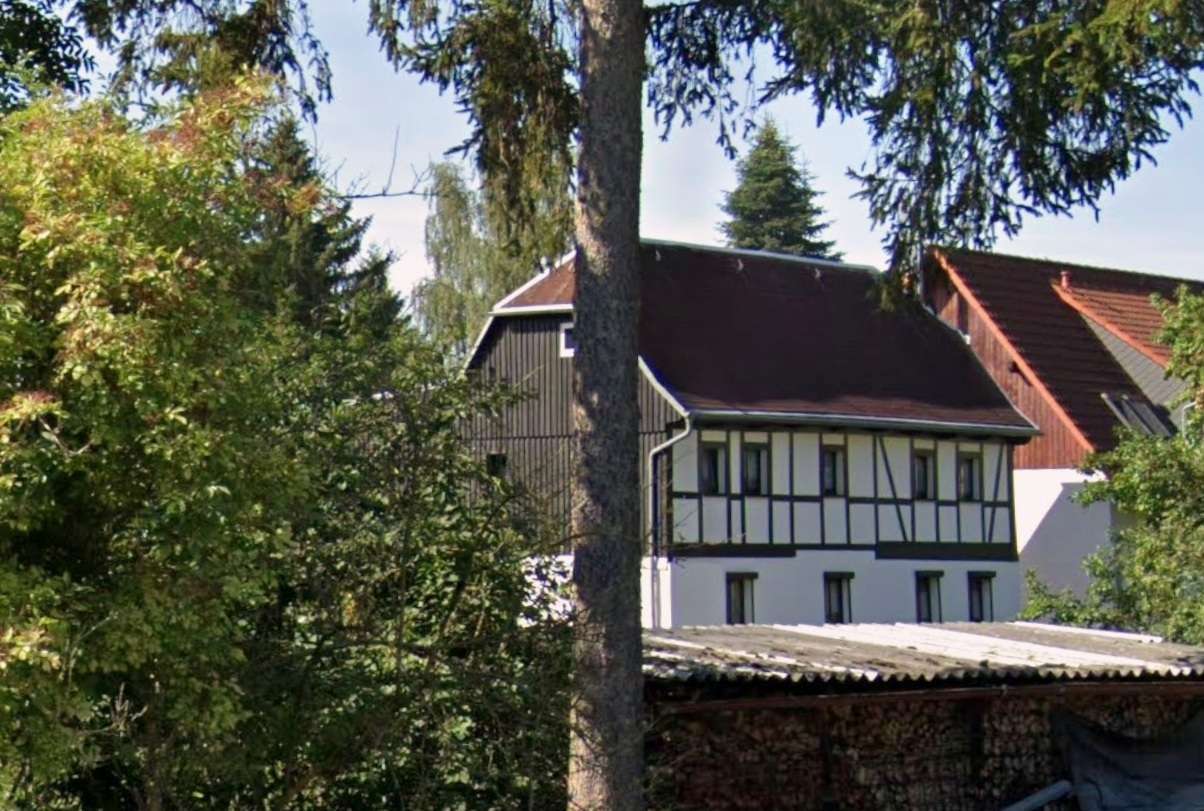 Thumbnail-Haus zum Kaufen in Bernstadt auf dem Eigen 43.000,00 € 66.38 m²