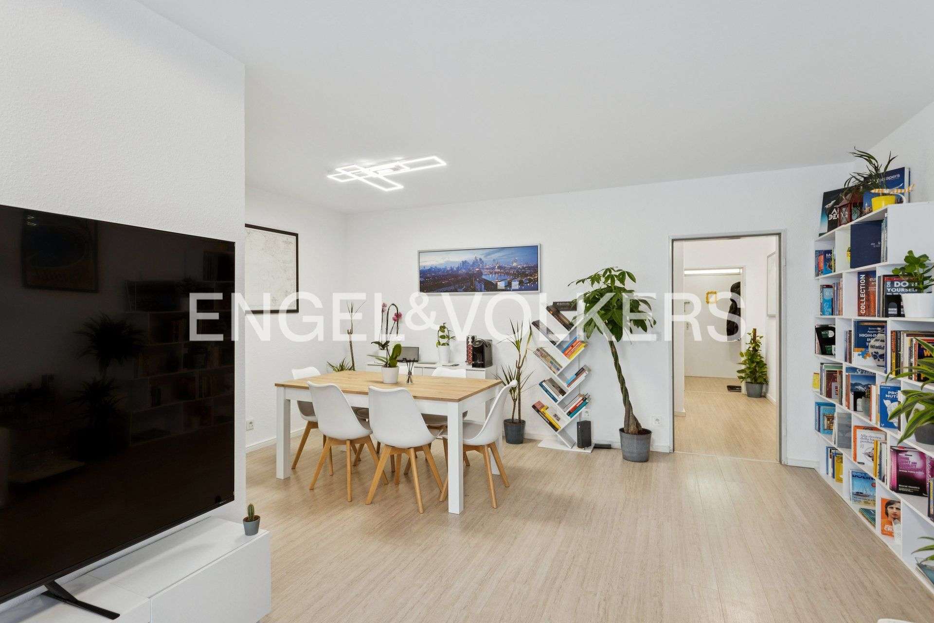 Thumbnail-Wohnung zum Kaufen in Frankfurt am Main 449.000,00 € 56.43 m²