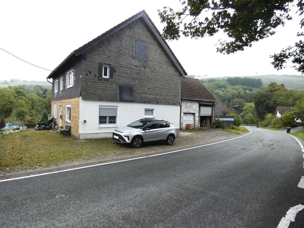 Thumbnail-Haus zum Kaufen in Bad Berleburg 189.000,00 € 195 m²