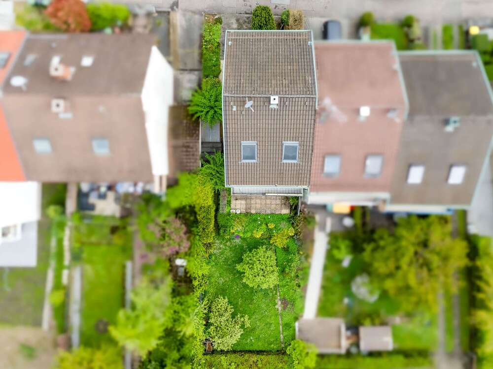 Thumbnail-Haus zum Kaufen in Stuttgart 639.000,00 € 192 m²