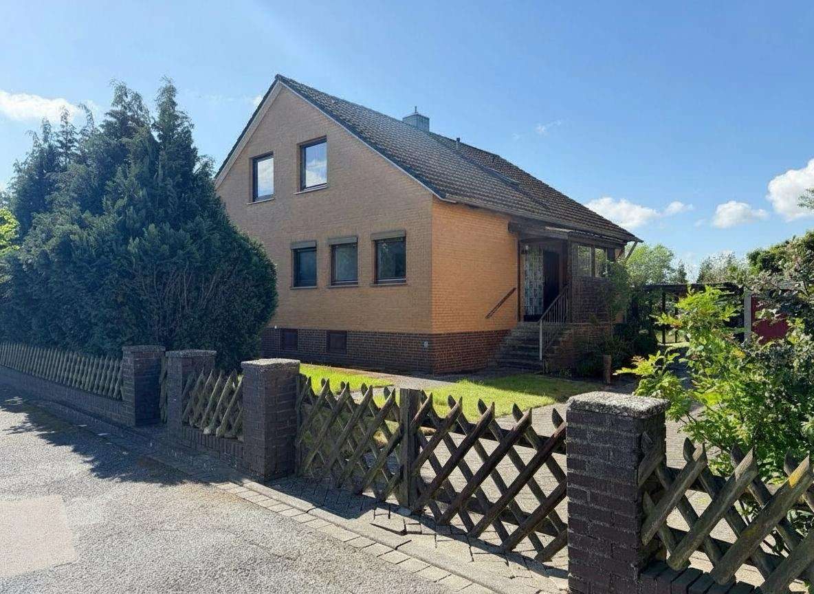Thumbnail-Haus zum Kaufen in Celle Altencelle 323.000,00 € 145 m²
