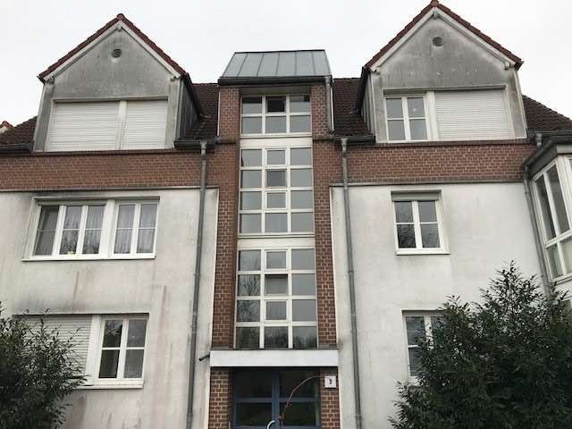 Thumbnail-Wohnung zum Mieten in Halle 490,00 € 65.06 m²