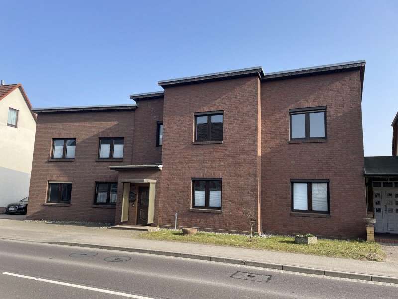 Thumbnail-Haus zum Kaufen in Goldberg 168.000,00 € 215 m²