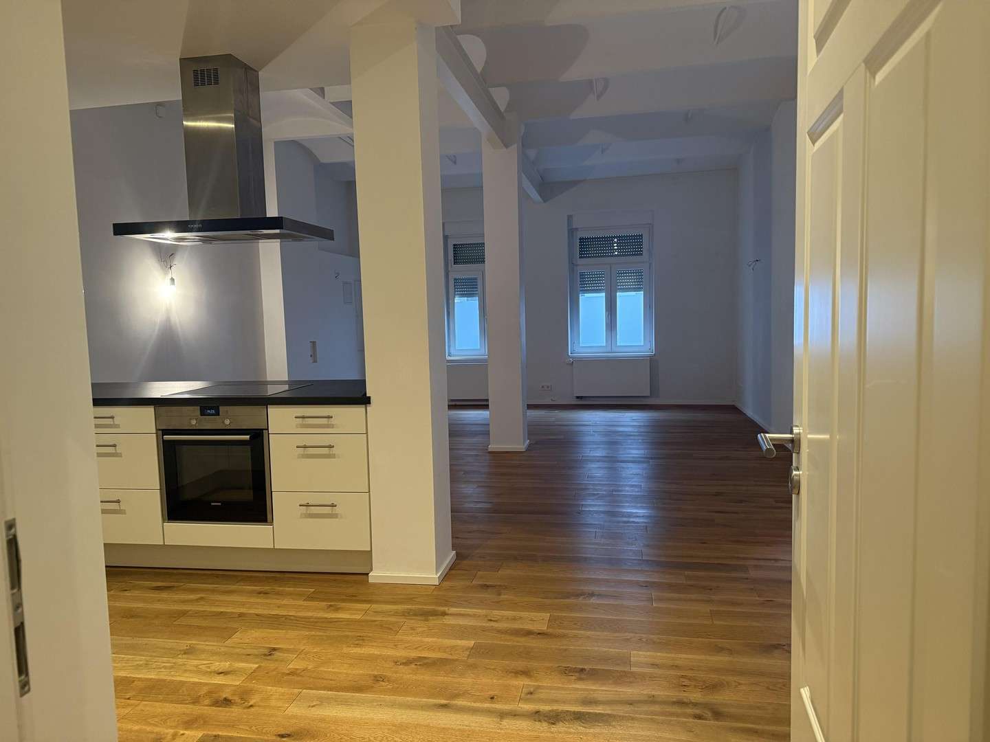 Thumbnail-Haus zum Mieten in Frankfurt 1.850,00 € 120 m²