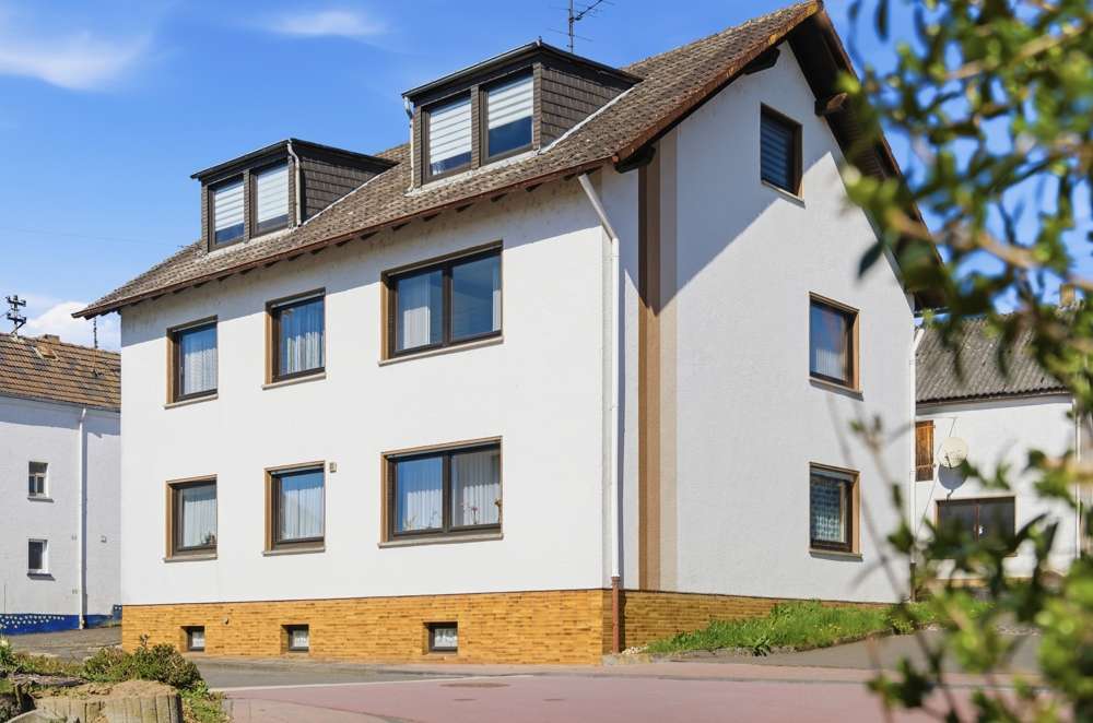 Thumbnail-Haus zum Kaufen in Gemmerich 215.000,00 € 216 m²
