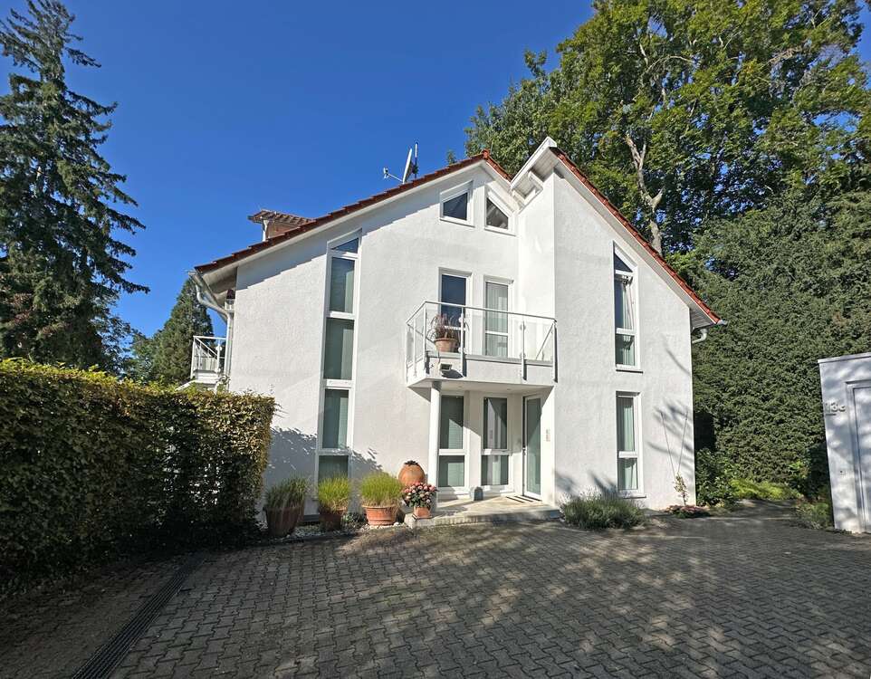 Thumbnail-Haus zum Kaufen in Stuttgart 1.690.000,00 € 155 m²