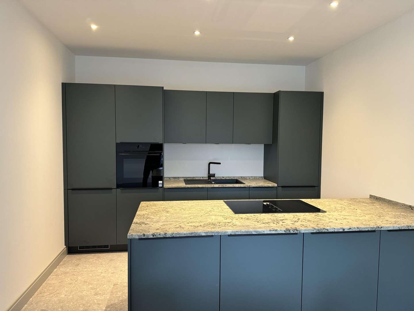 Thumbnail-Haus zum Mieten in Hamburg 2.899,00 € 140 m²