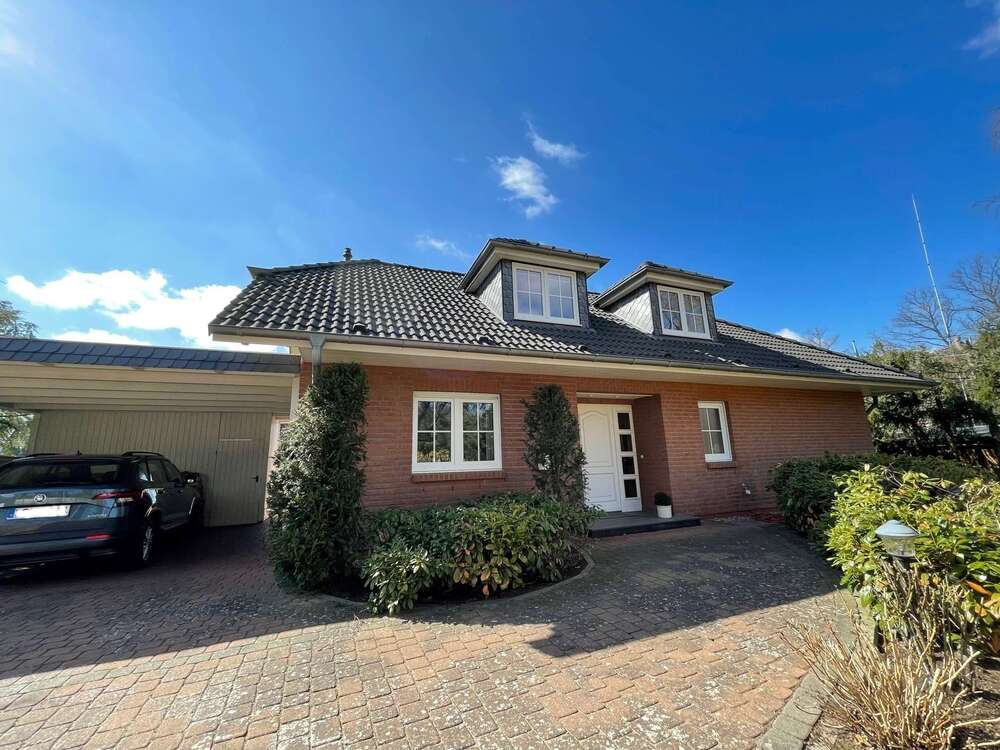 Thumbnail-Haus zum Mieten in Adendorf 1.950,00 € 183 m²
