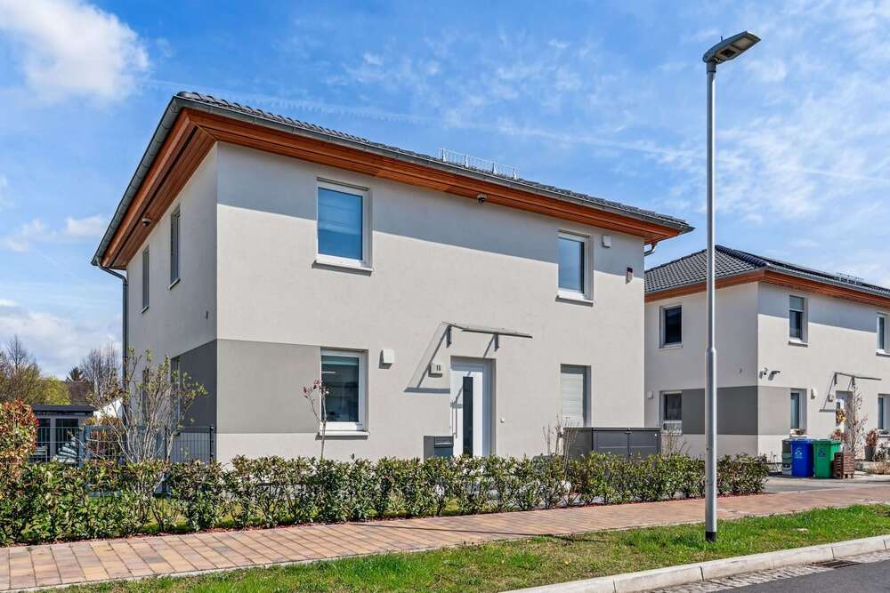 Thumbnail-Haus zum Kaufen in Schulzendorf 900.000,00 € 151 m²