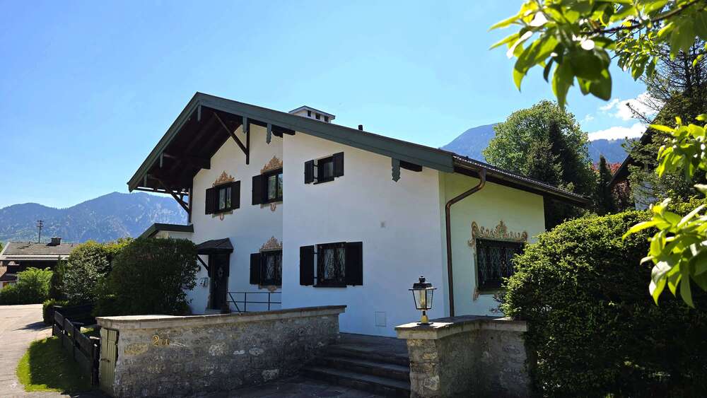 Thumbnail-Haus zum Kaufen in Rottach-Egern 2.200.000,00 € 201 m²