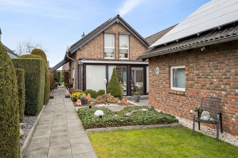 Thumbnail-Haus zum Kaufen in Euskirchen 399.000,00 € 148.43 m²