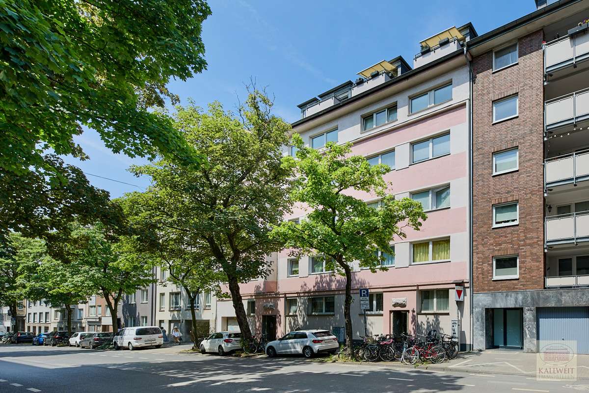 Thumbnail-Wohnung zum Kaufen in Düsseldorf Pempelfort 290.000,00 € 74 m²