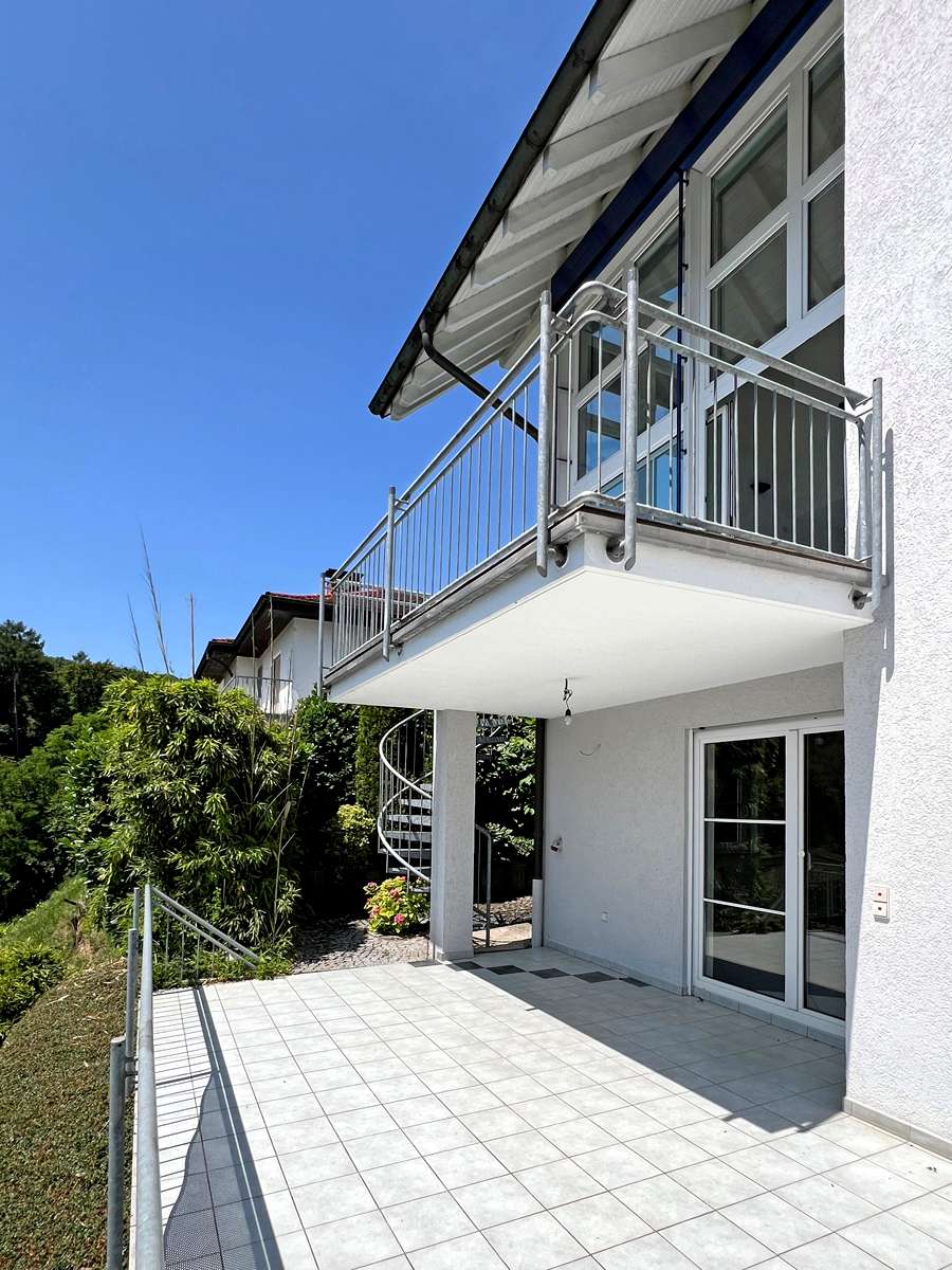 Thumbnail-Haus zum Mieten in Mühlhausen 1.880,00 € 180 m²