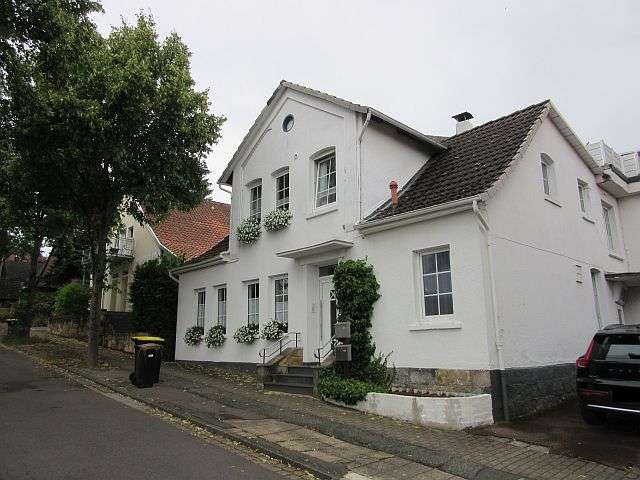 Thumbnail-Haus zum Kaufen in Barsinghausen 419.000,00 € 254.3 m²