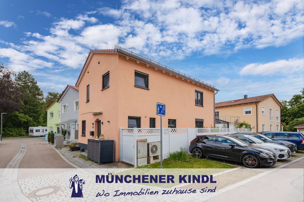 Thumbnail-Haus zum Kaufen in UnterschleißheimLohhof 1.195.000,00 € 159.42 m²