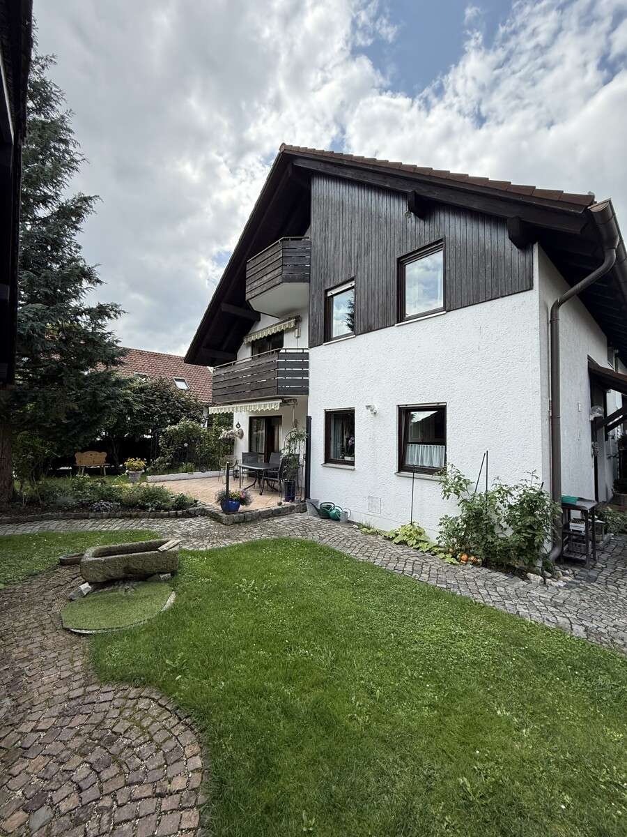 Thumbnail-Haus zum Kaufen in Oberschleißheim 1.090.000,00 € 139.23 m²