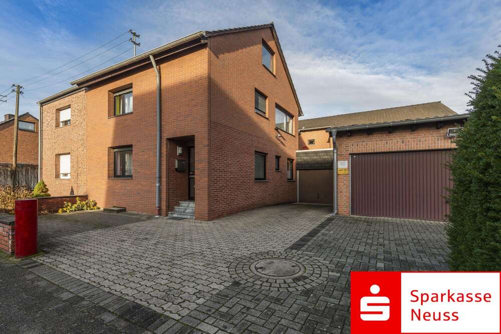 Thumbnail-Haus zum Kaufen in Kaarst 768.000,00 € 311 m²