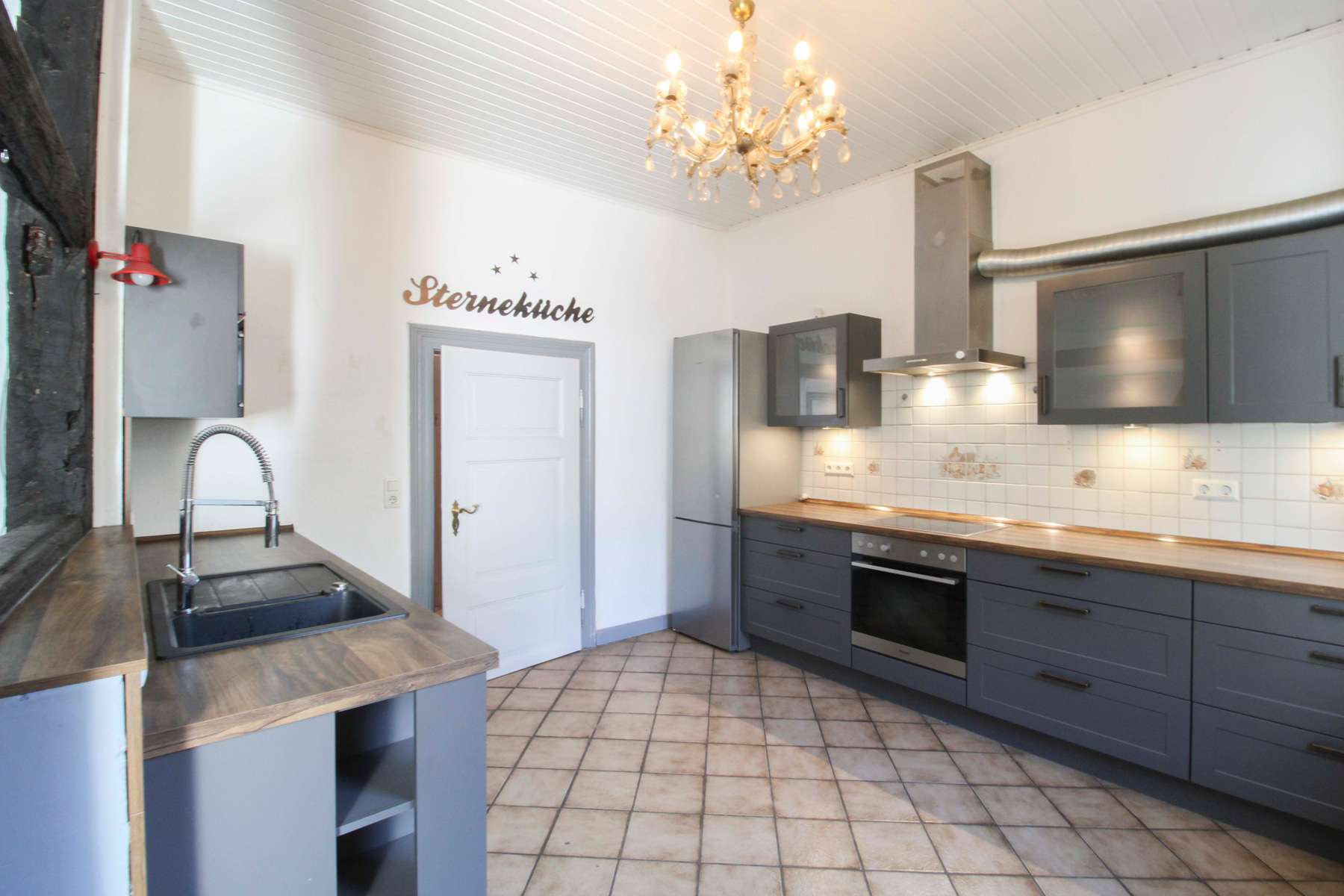Thumbnail-Haus zum Kaufen in Celle 295.000,00 € 250 m²