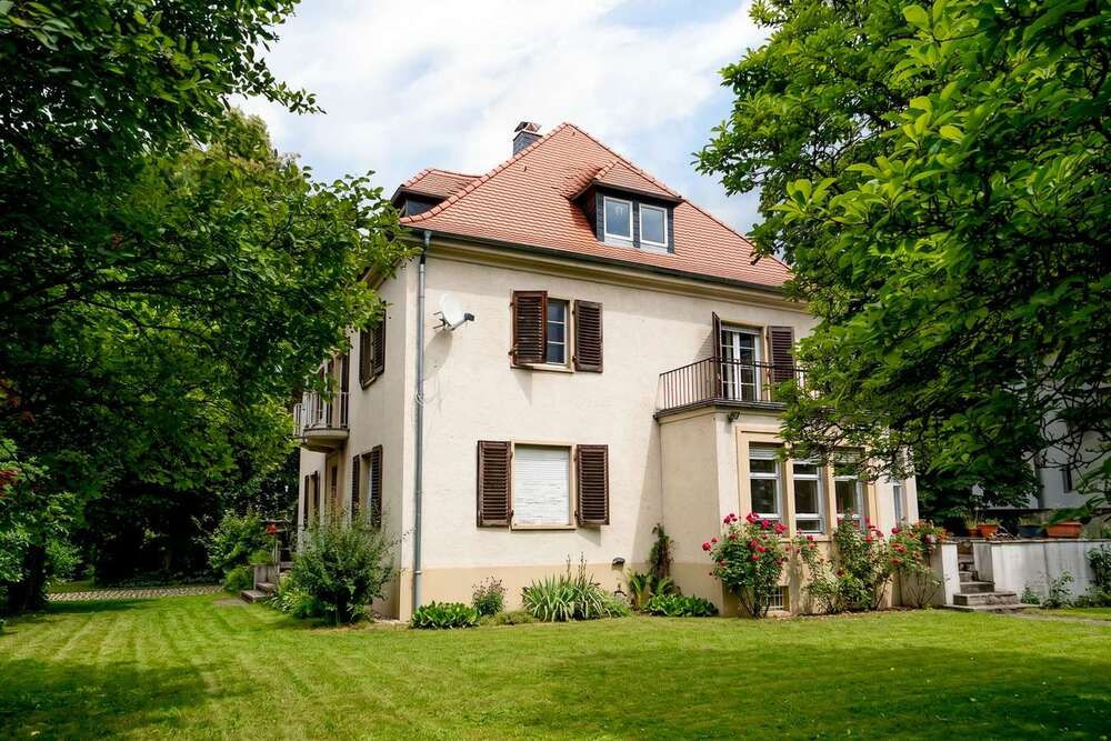 Thumbnail-Haus zum Kaufen in Dresden 1.200.000,00 € 282.92 m²