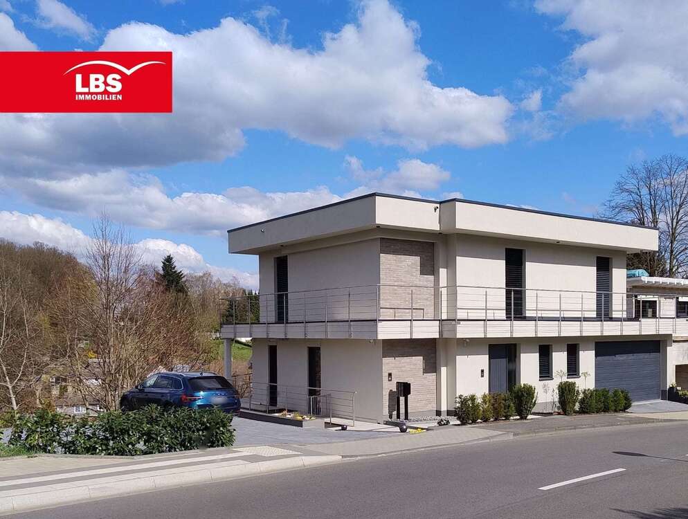 Thumbnail-Haus zum Kaufen in Solingen 1.750.000,00 € 274 m²