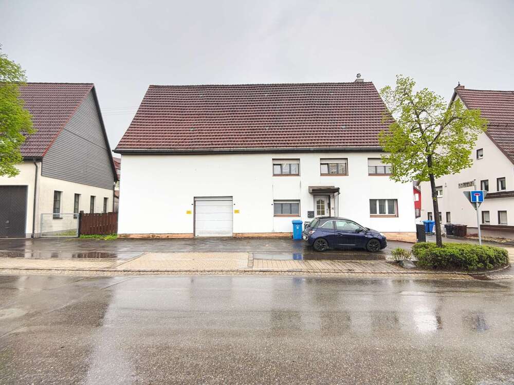 Thumbnail-Haus zum Kaufen in Albstadt 119.000,00 € 124 m²